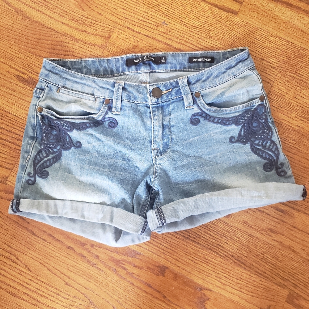 Max Jeans Embroidered Mid Rise Shorts